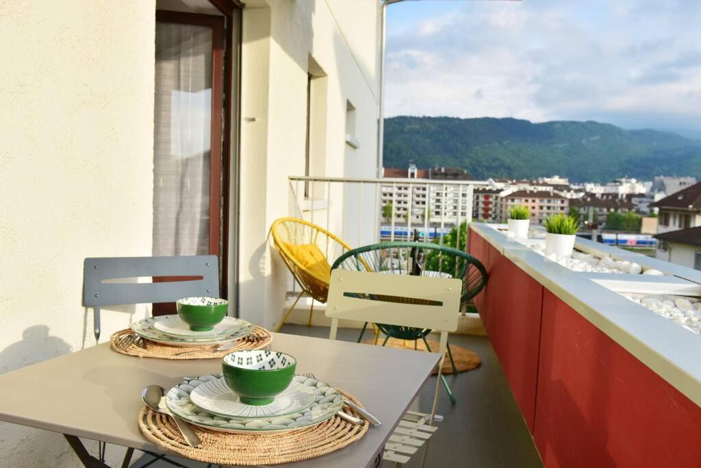 Cabana&Le Central Annecy Exterior foto