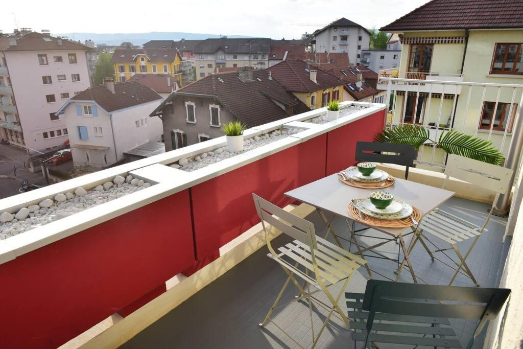Cabana&Le Central Annecy Exterior foto